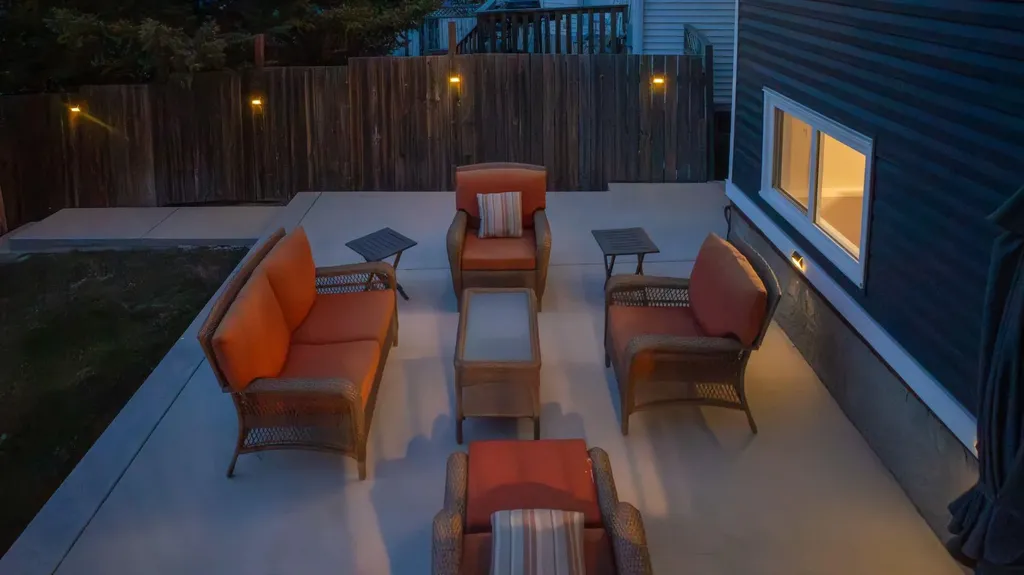 118 Sandpiper Way NW Calgary AB T3K 3P5