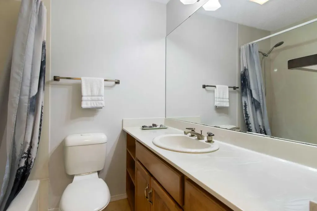 10811 Maplecrest Road SE Calgary AB T2J1Y1
