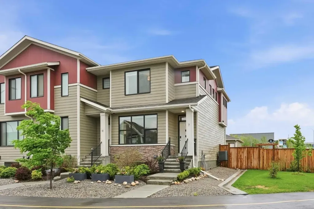 7 Wolf Creek Drive SE Calgary AB T2X 4W9