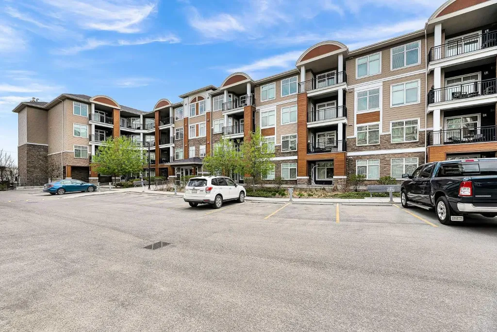 3727 Sage Hill Drive NW Calgary AB T3R1T7