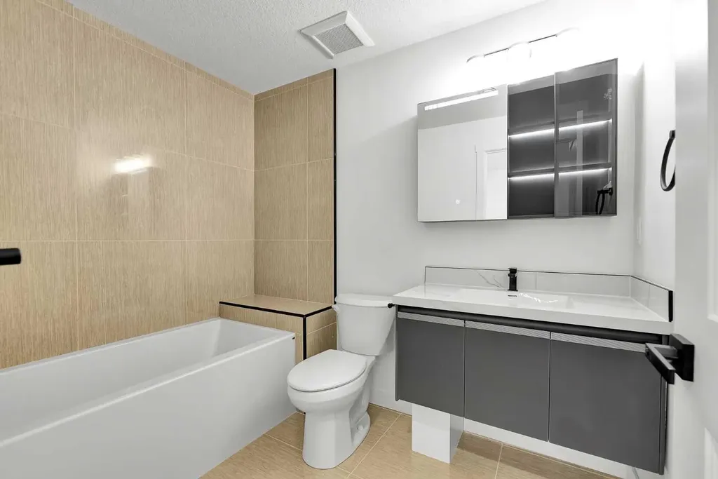 2605 1 Street NE Calgary AB T2E 1X8