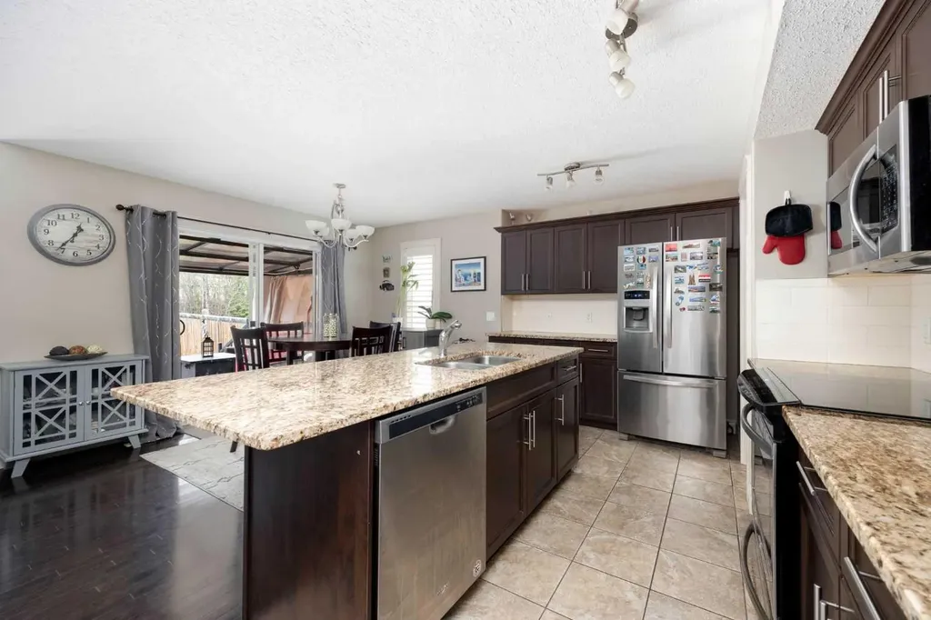 156 Gravelstone Way Fort Mcmurray AB T9K 0S9