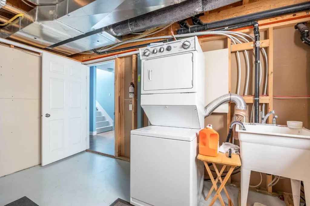 156 Gravelstone Way Fort Mcmurray AB T9K 0S9