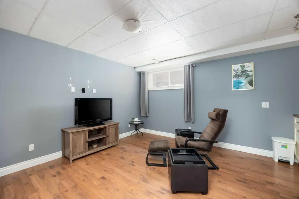 156 Gravelstone Way Fort Mcmurray AB T9K 0S9