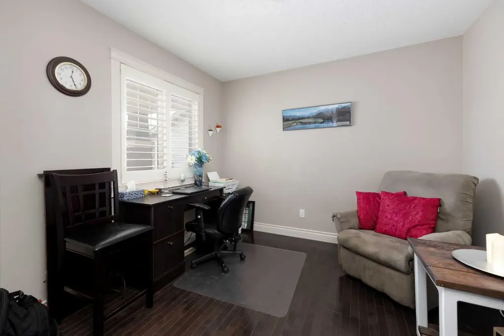 156 Gravelstone Way Fort Mcmurray AB T9K 0S9