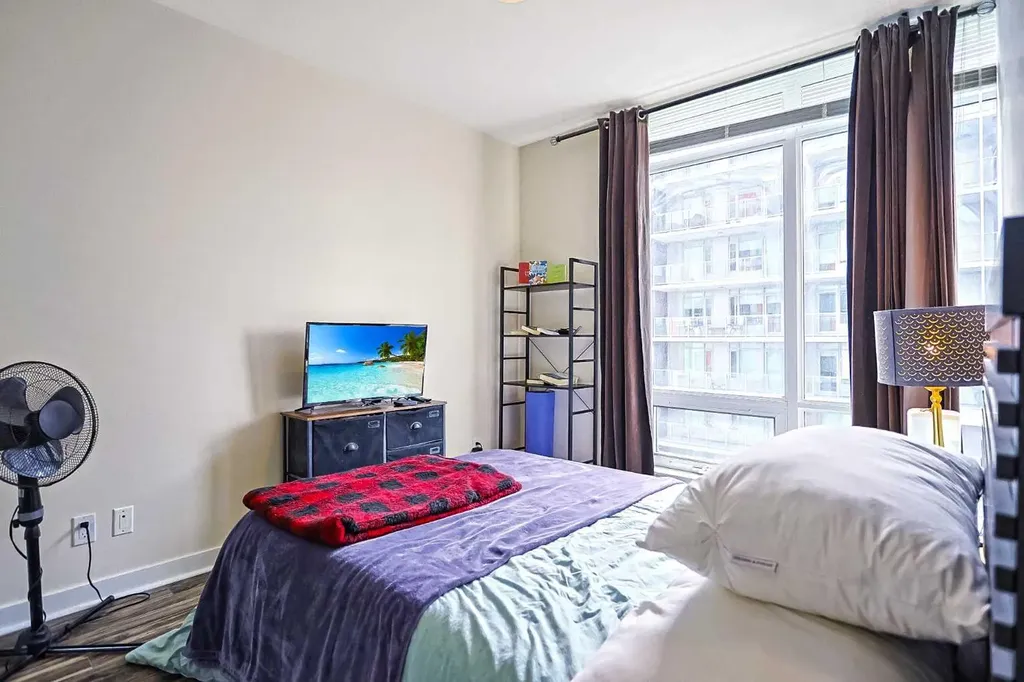 10 Brentwood Common NW Calgary AB T2L 2L6