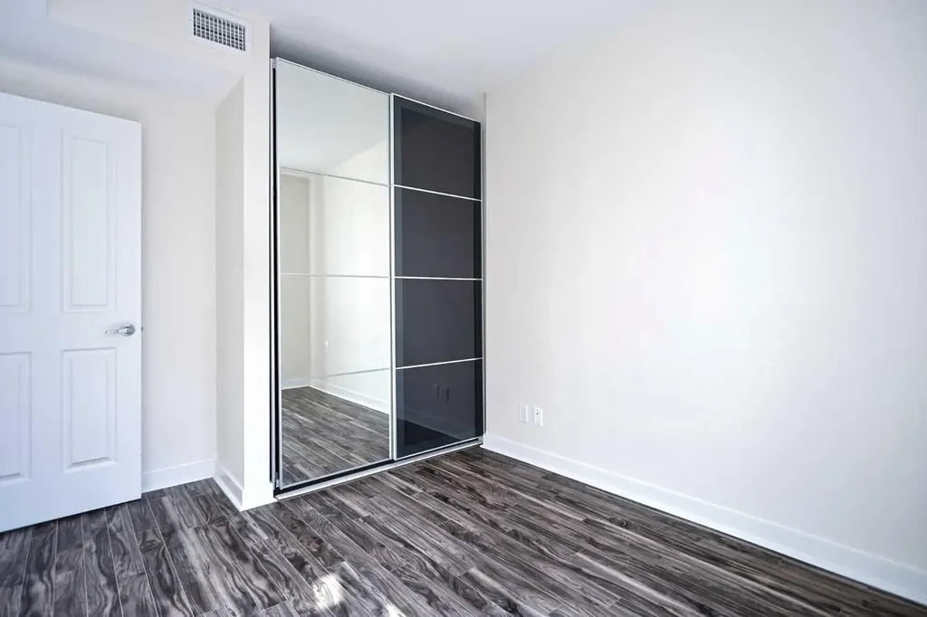 10 Brentwood Common NW Calgary AB T2L 2L6