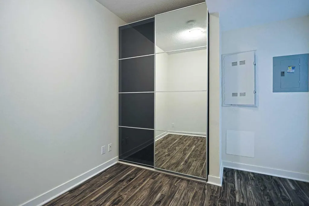 10 Brentwood Common NW Calgary AB T2L 2L6
