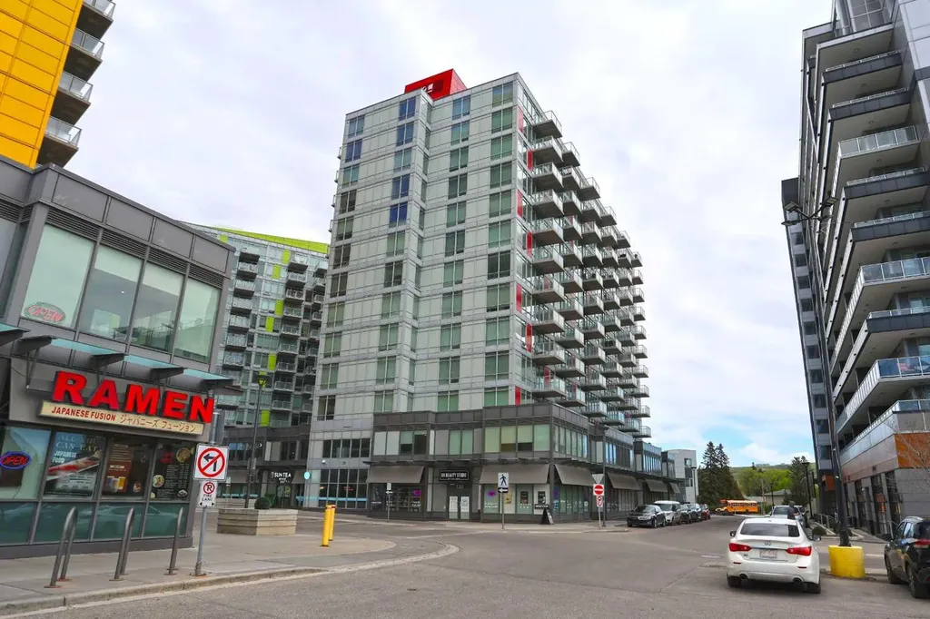 10 Brentwood Common NW Calgary AB T2L 2L6