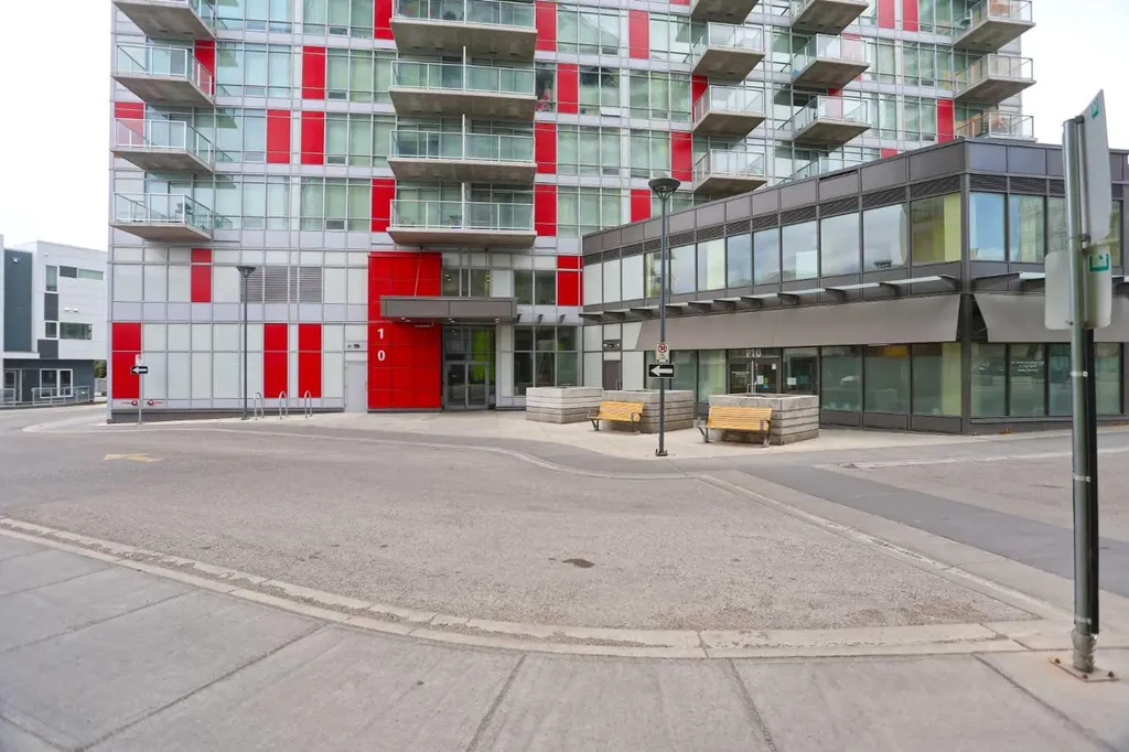 10 Brentwood Common NW Calgary AB T2L 2L6