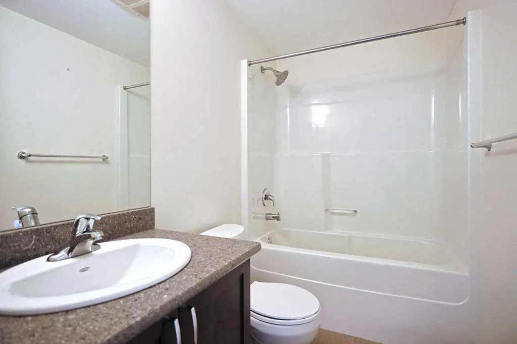 10 Brentwood Common NW Calgary AB T2L 2L6