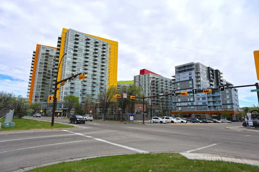 10 Brentwood Common NW Calgary AB T2L 2L6