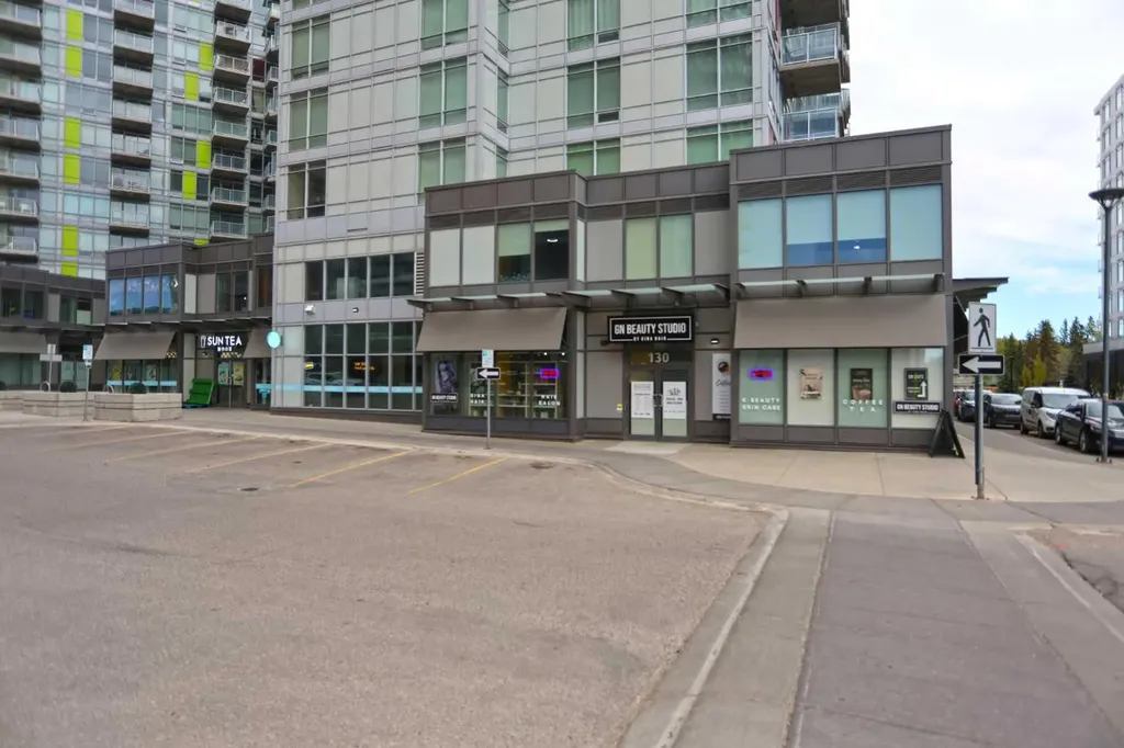 10 Brentwood Common NW Calgary AB T2L 2L6