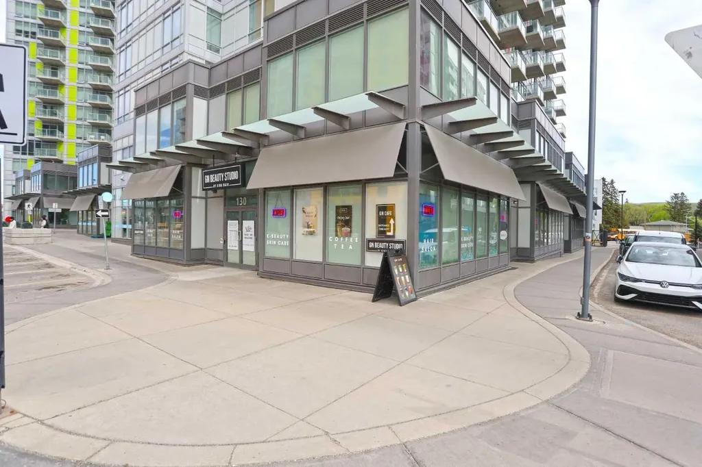 10 Brentwood Common NW Calgary AB T2L 2L6