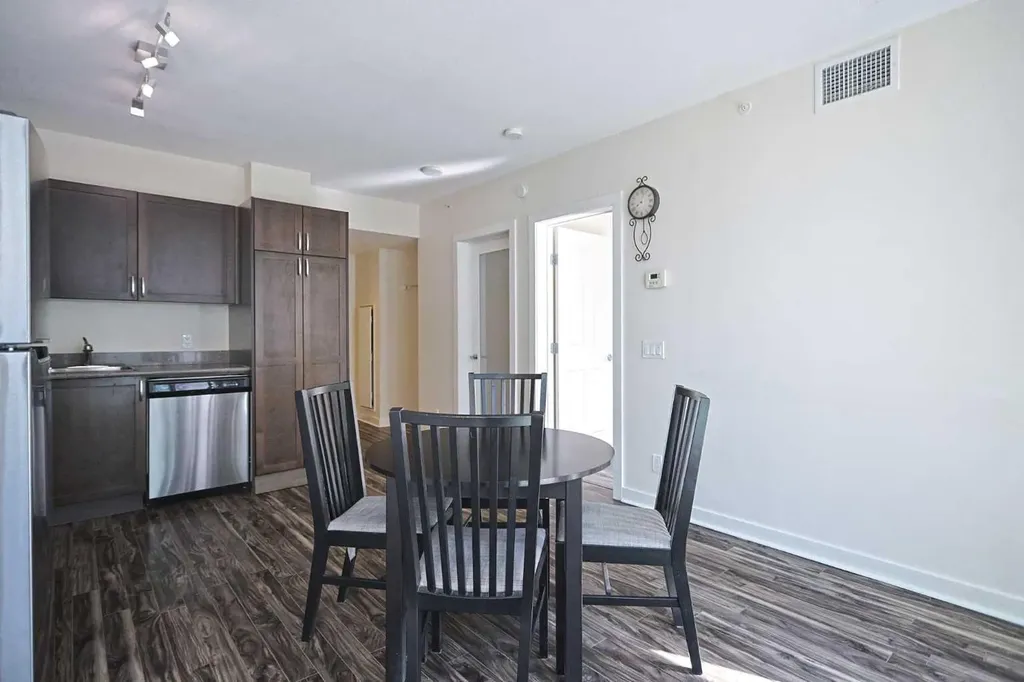 10 Brentwood Common NW Calgary AB T2L 2L6