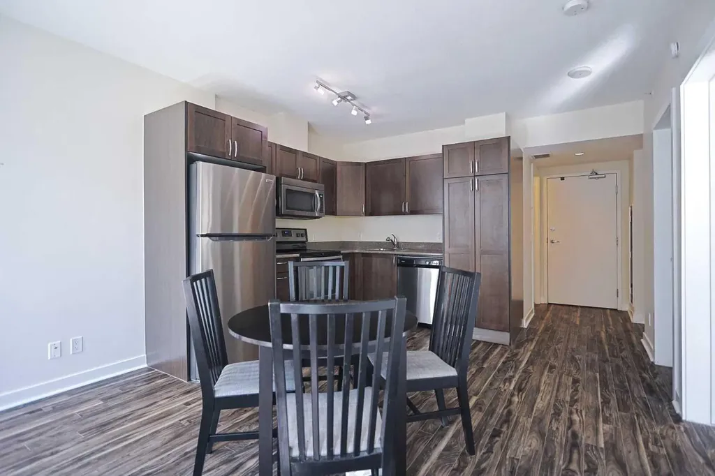 10 Brentwood Common NW Calgary AB T2L 2L6