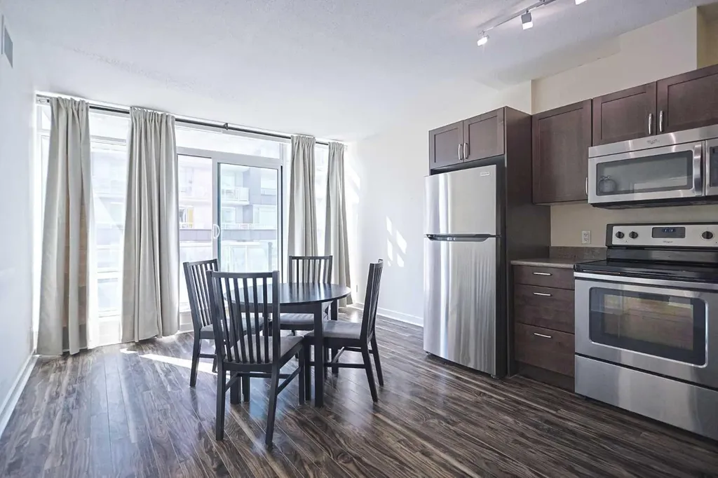 10 Brentwood Common NW Calgary AB T2L 2L6