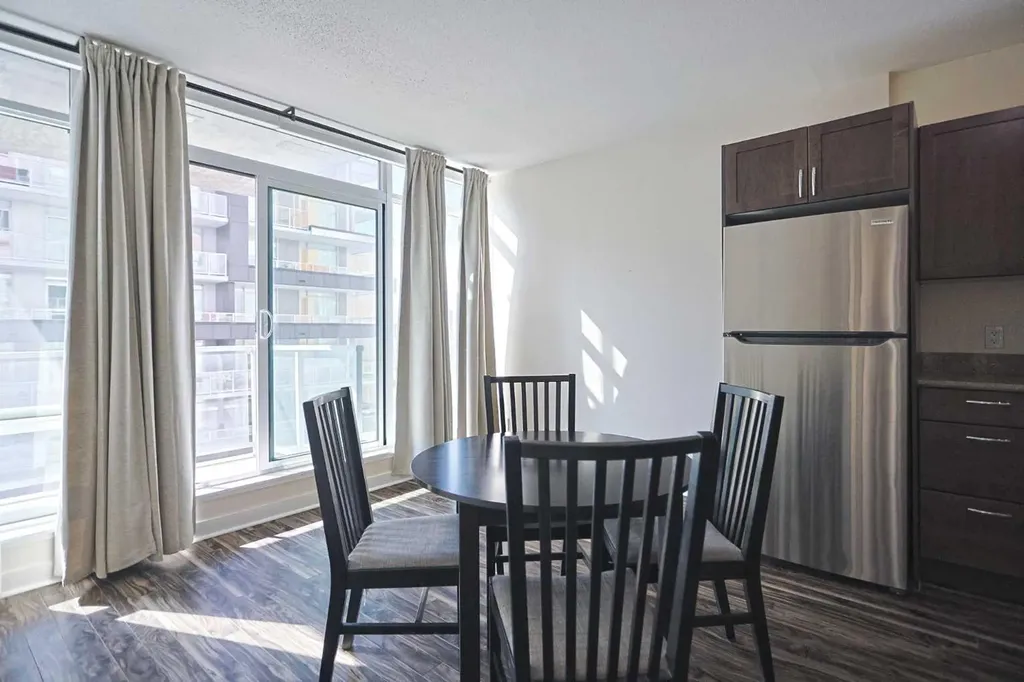 10 Brentwood Common NW Calgary AB T2L 2L6