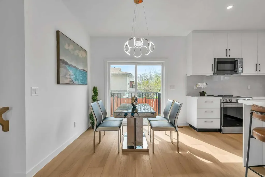 2609 1 Street NE Calgary AB T2E 1X8