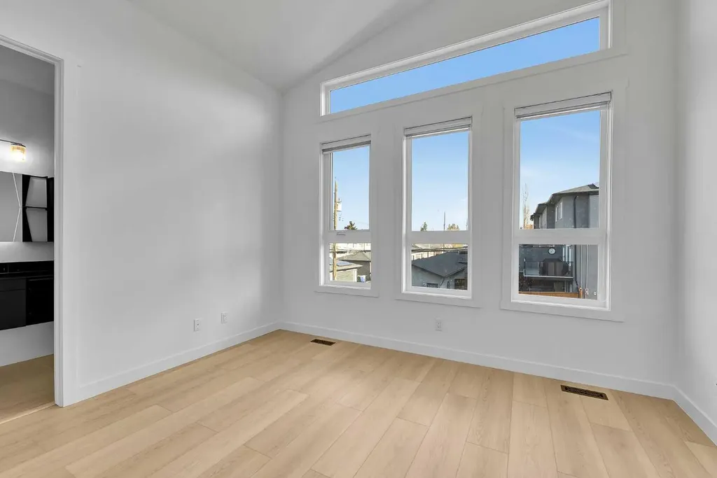 2609 1 Street NE Calgary AB T2E 1X8