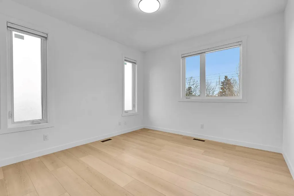 2609 1 Street NE Calgary AB T2E 1X8