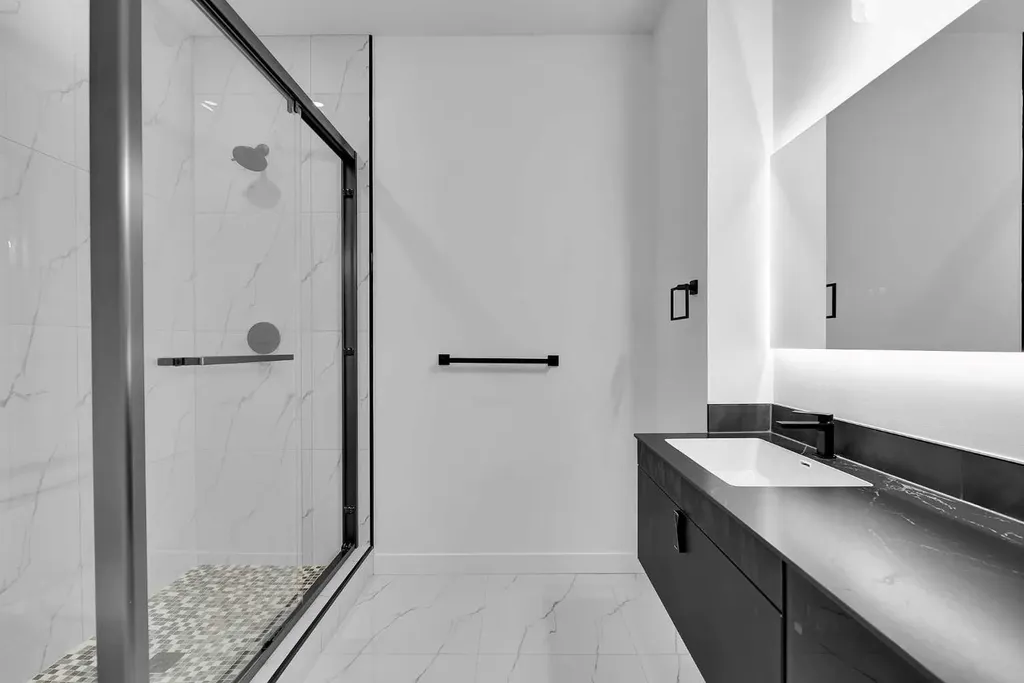 2609 1 Street NE Calgary AB T2E 1X8
