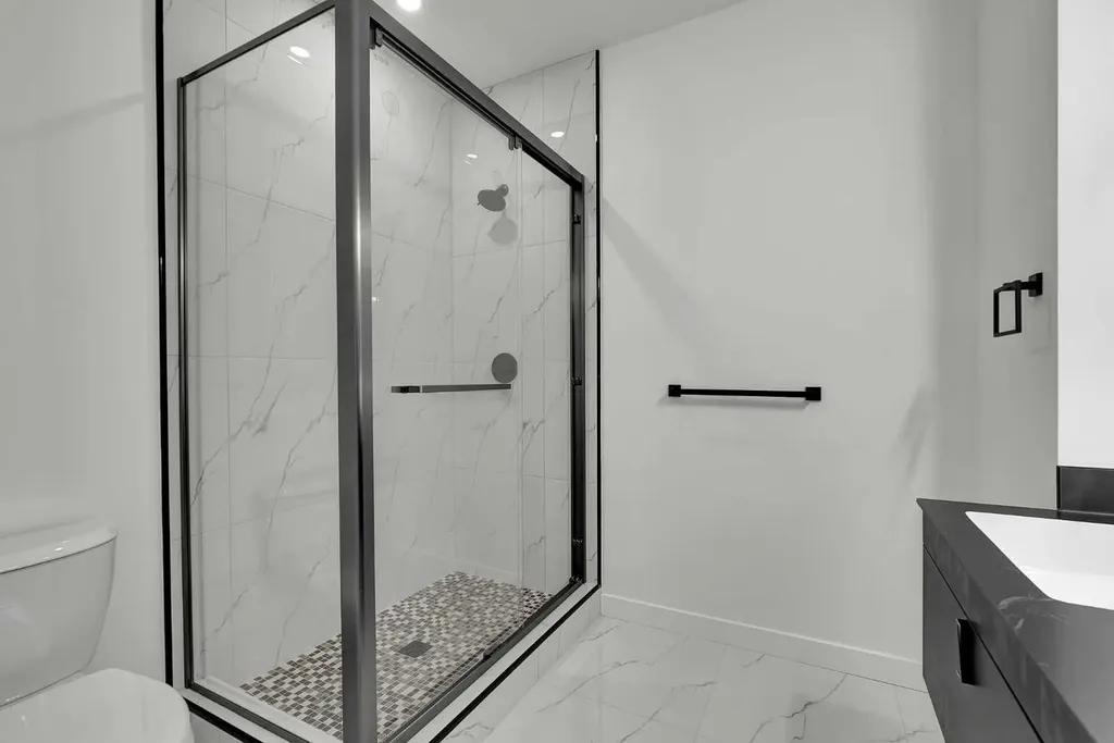 2609 1 Street NE Calgary AB T2E 1X8