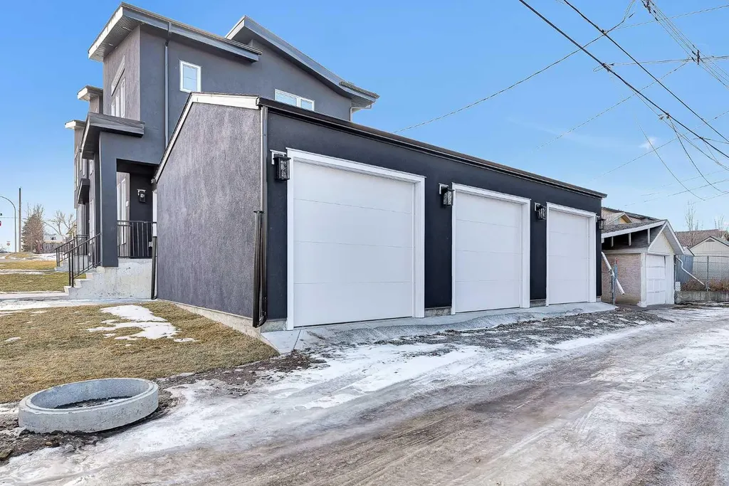 2609 1 Street NE Calgary AB T2E 1X8