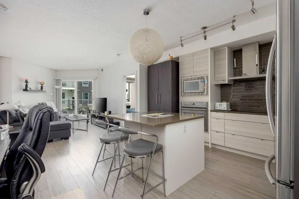 10218 King Street Fort Mcmurray AB T9H1X9