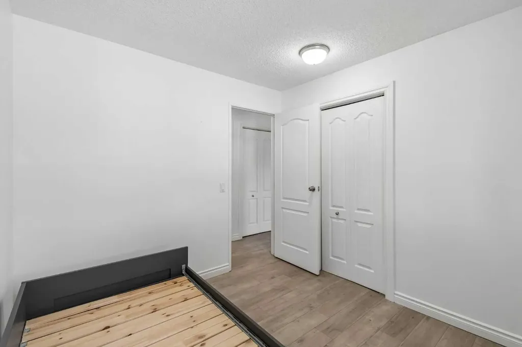 83 Appletree Close SE Calgary AB T2A 7J6