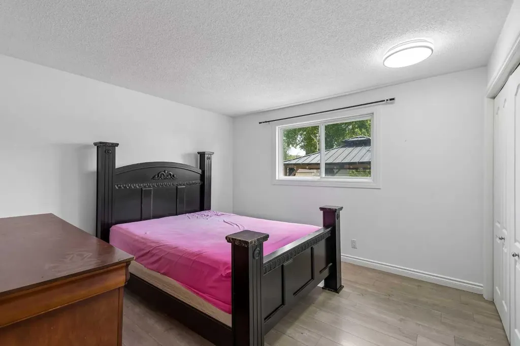 83 Appletree Close SE Calgary AB T2A 7J6