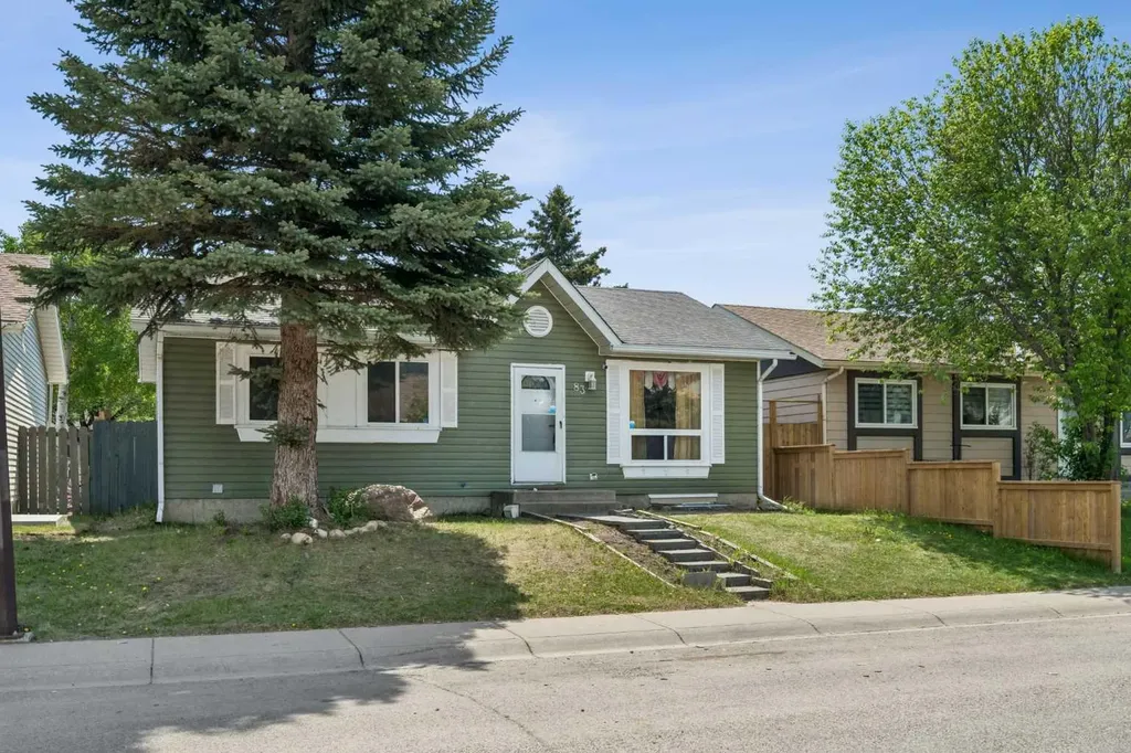 83 Appletree Close SE Calgary AB T2A 7J6