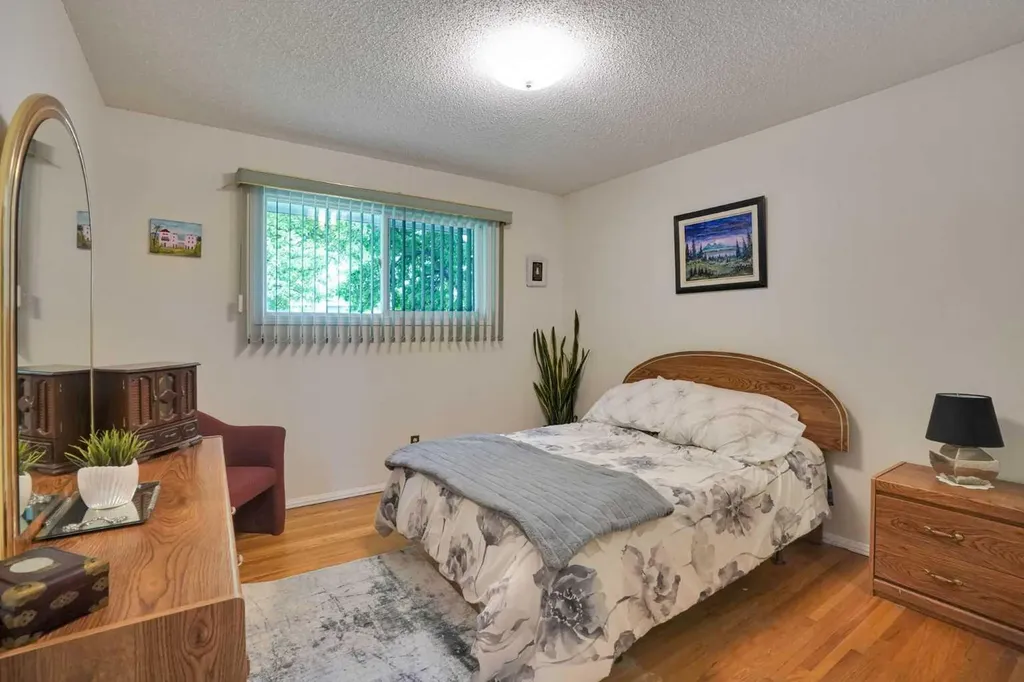 9824 Auburn Road SE Calgary AB T2J 1E1