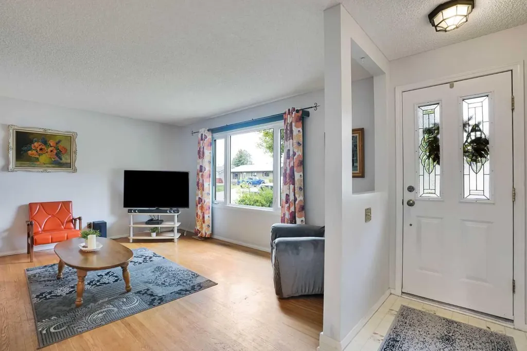 9824 Auburn Road SE Calgary AB T2J 1E1