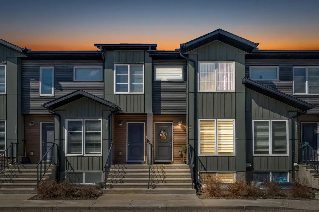 31 Red Embers Parade NE Calgary AB T3N 1E9