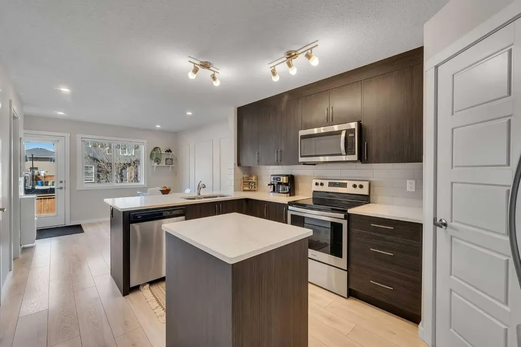 31 Red Embers Parade NE Calgary AB T3N 1E9