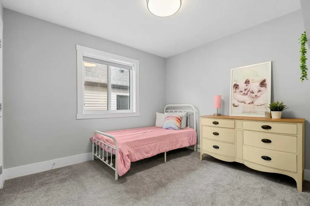 1213 Coopers Drive SW Airdrie AB T4B 3T6
