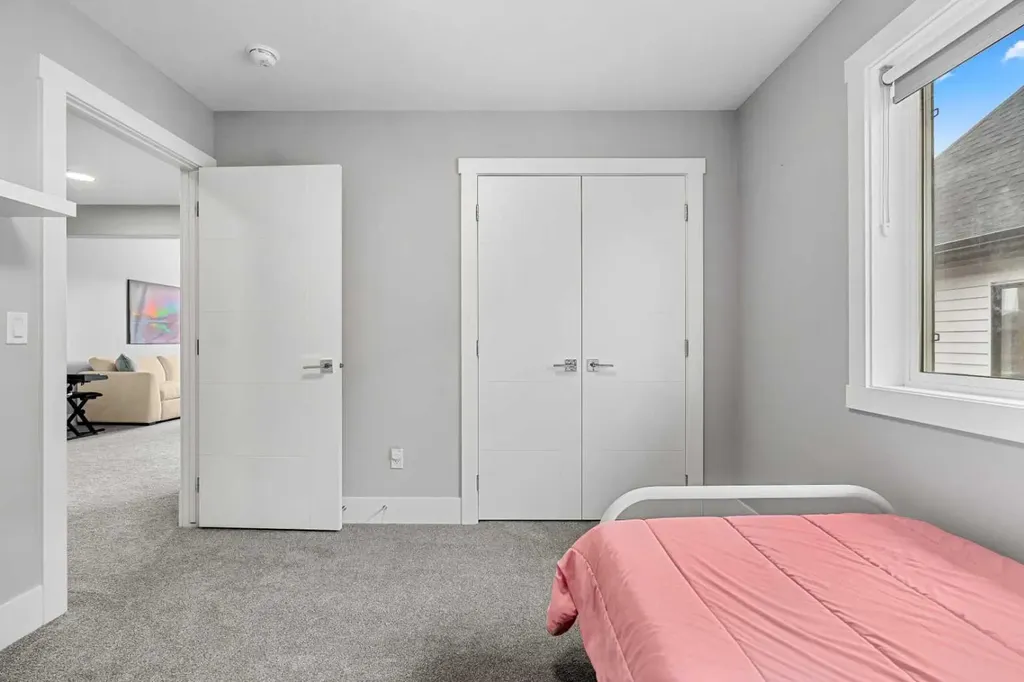 1213 Coopers Drive SW Airdrie AB T4B 3T6