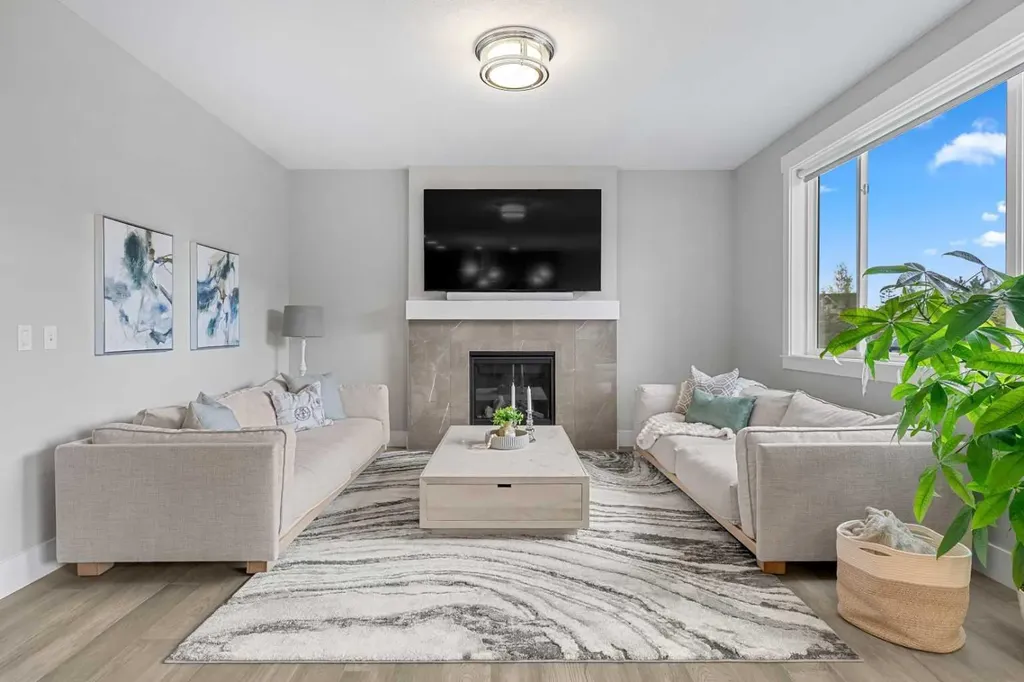 1213 Coopers Drive SW Airdrie AB T4B 3T6