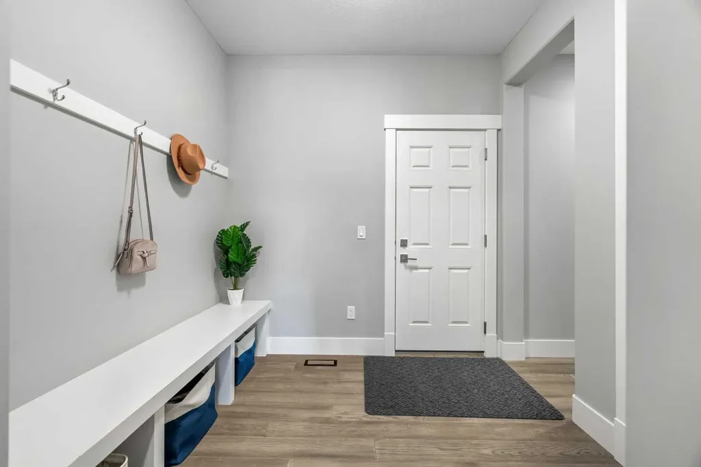 1213 Coopers Drive SW Airdrie AB T4B 3T6