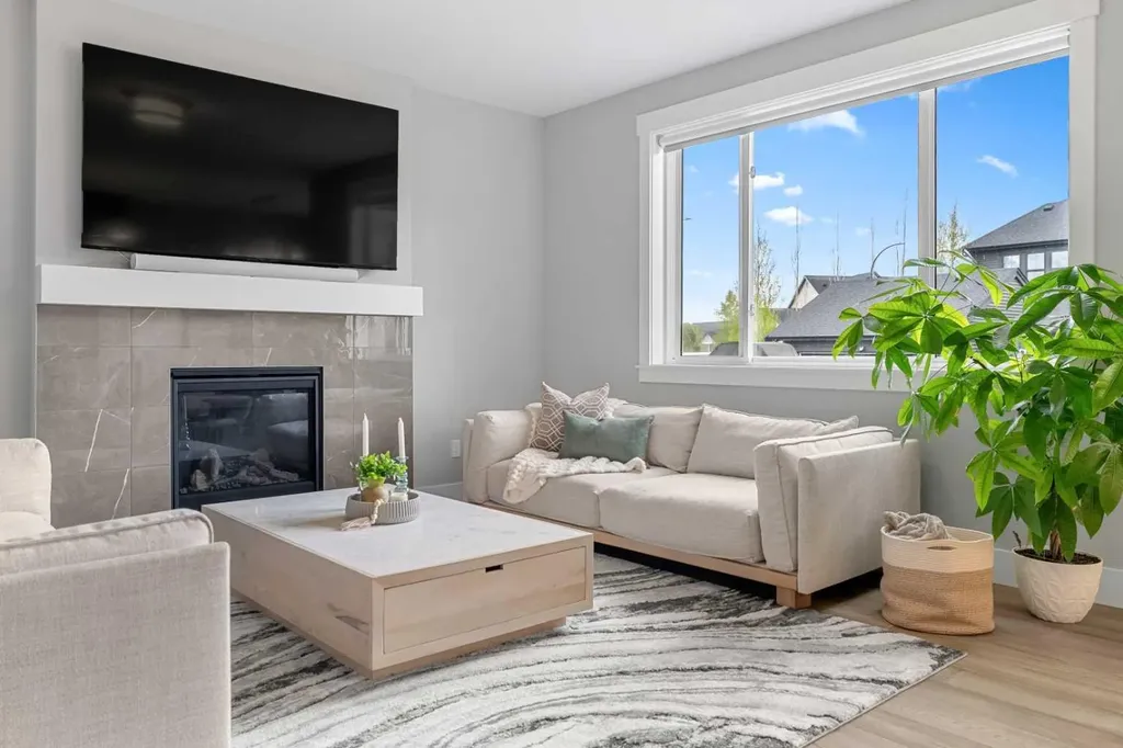1213 Coopers Drive SW Airdrie AB T4B 3T6