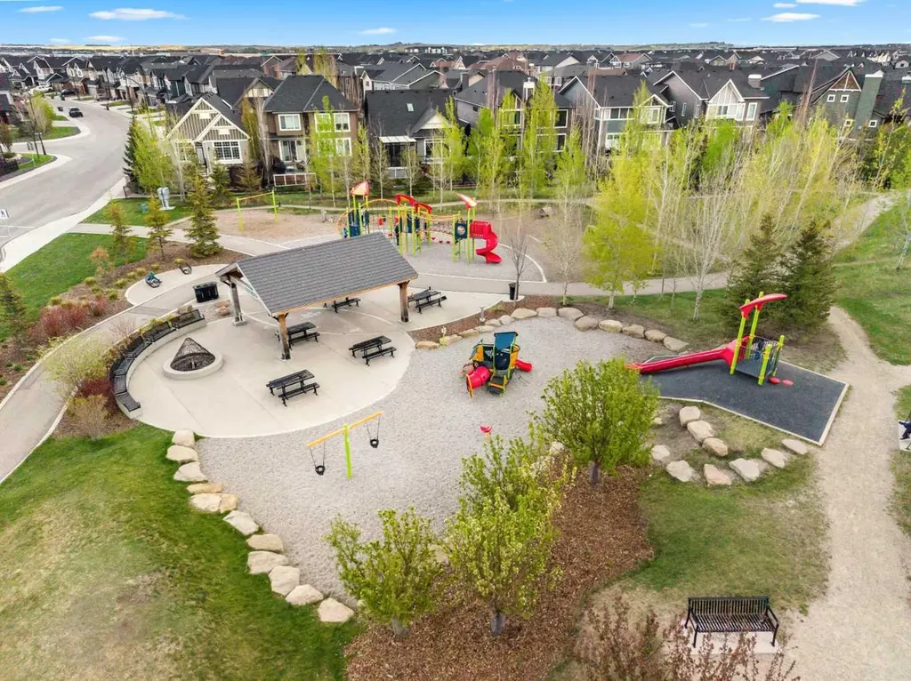 1213 Coopers Drive SW Airdrie AB T4B 3T6