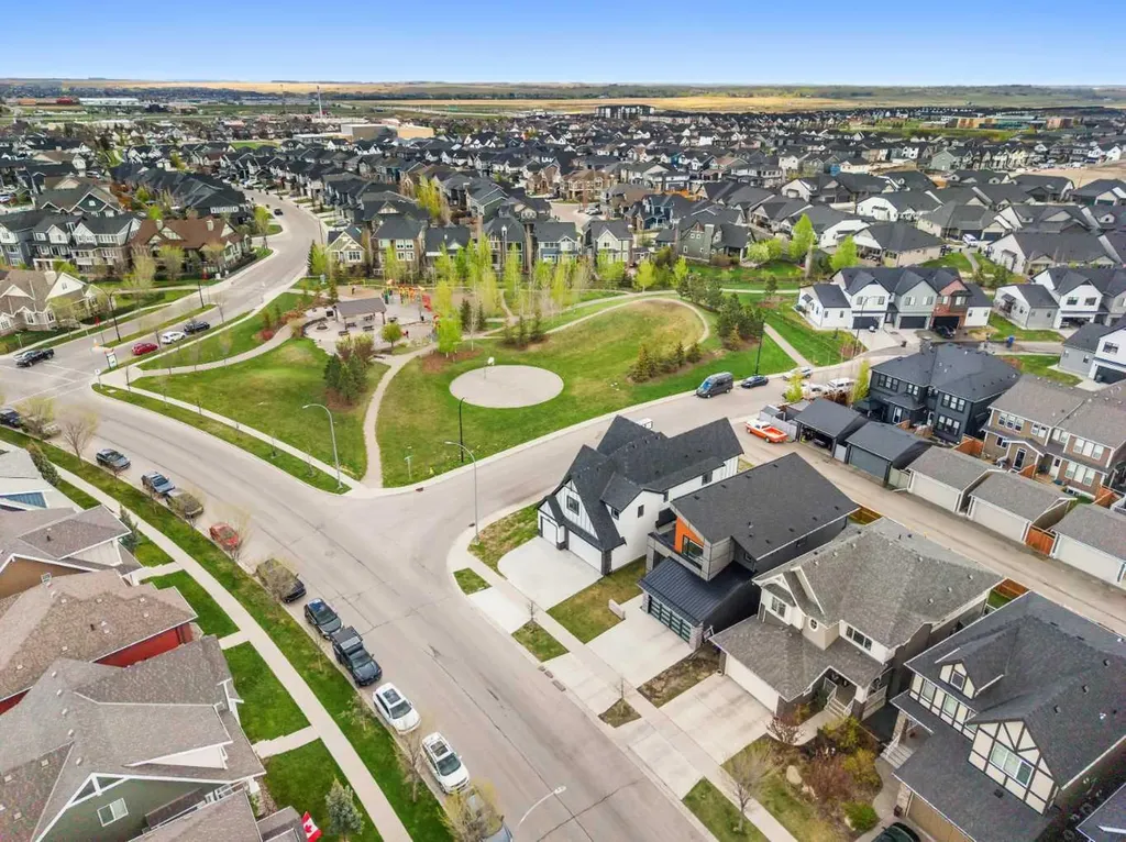 1213 Coopers Drive SW Airdrie AB T4B 3T6
