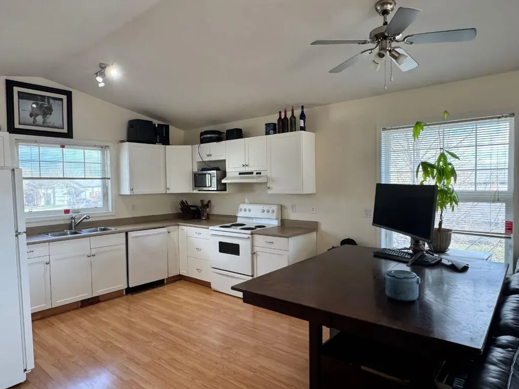 6301 88a Street Grande Prairie AB T8W 2V3