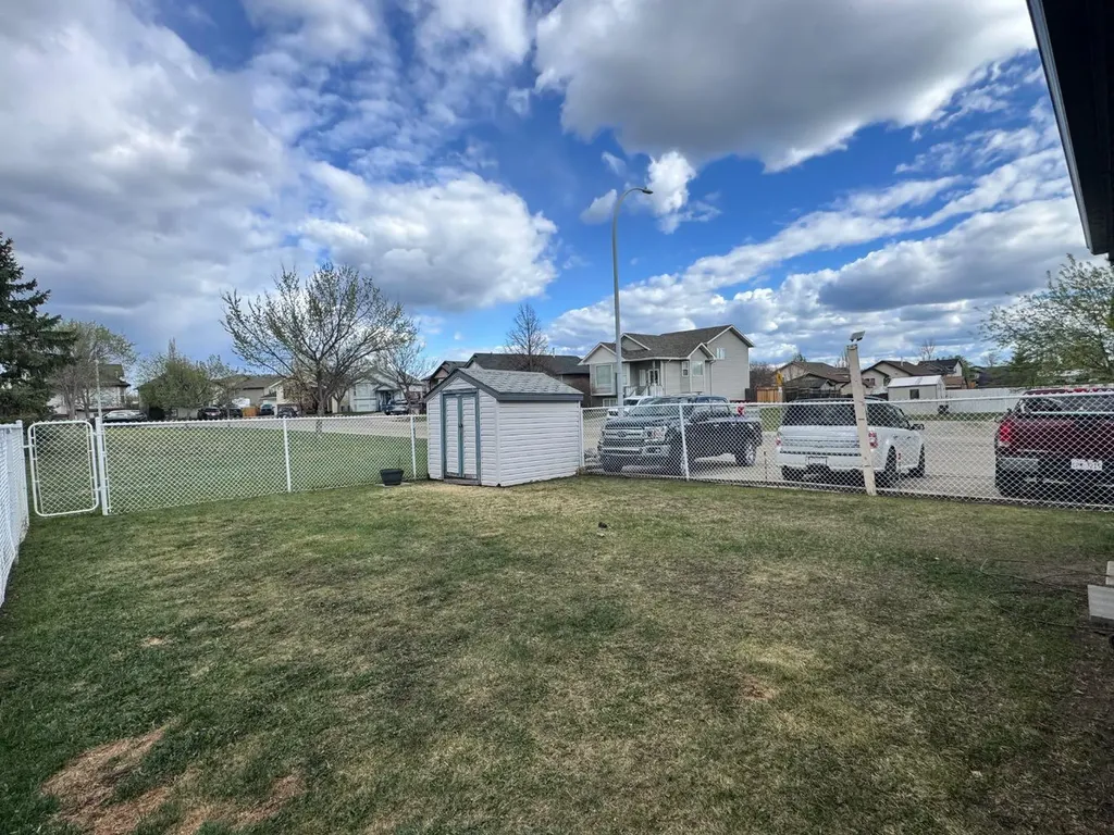 6301 88a Street Grande Prairie AB T8W 2V3