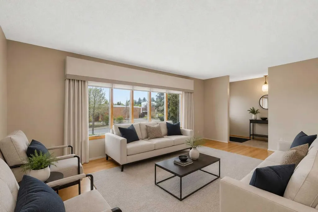 404 Canterbury Drive SW Calgary AB T2W 1J2
