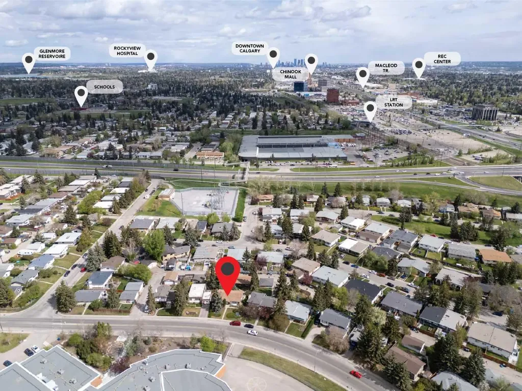 404 Canterbury Drive SW Calgary AB T2W 1J2