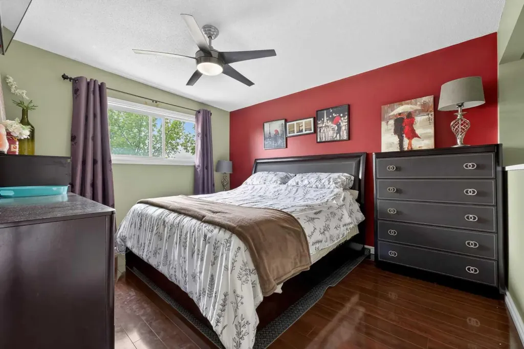 2621 11 Avenue SE Calgary AB T2A 0E4