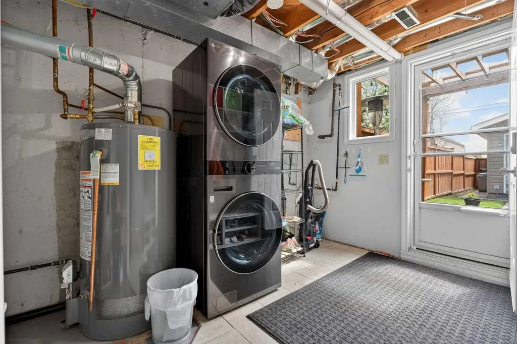 2621 11 Avenue SE Calgary AB T2A 0E4