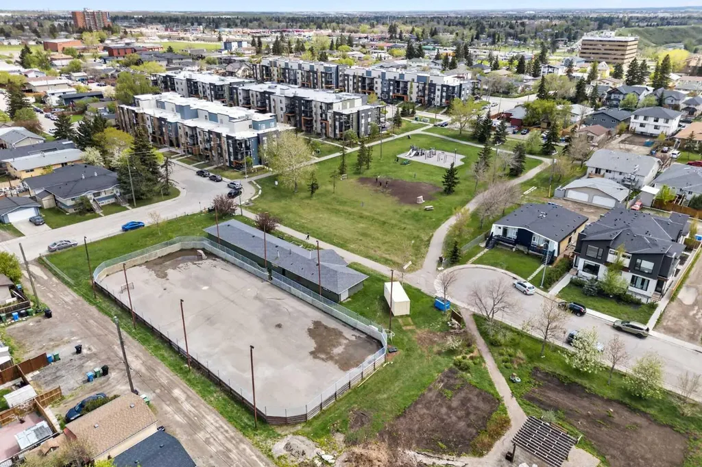 2621 11 Avenue SE Calgary AB T2A 0E4